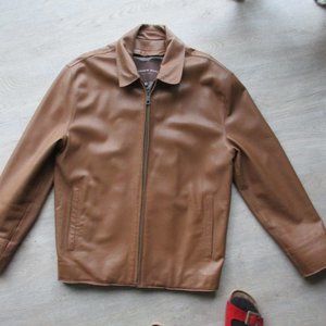 Leather jaket.